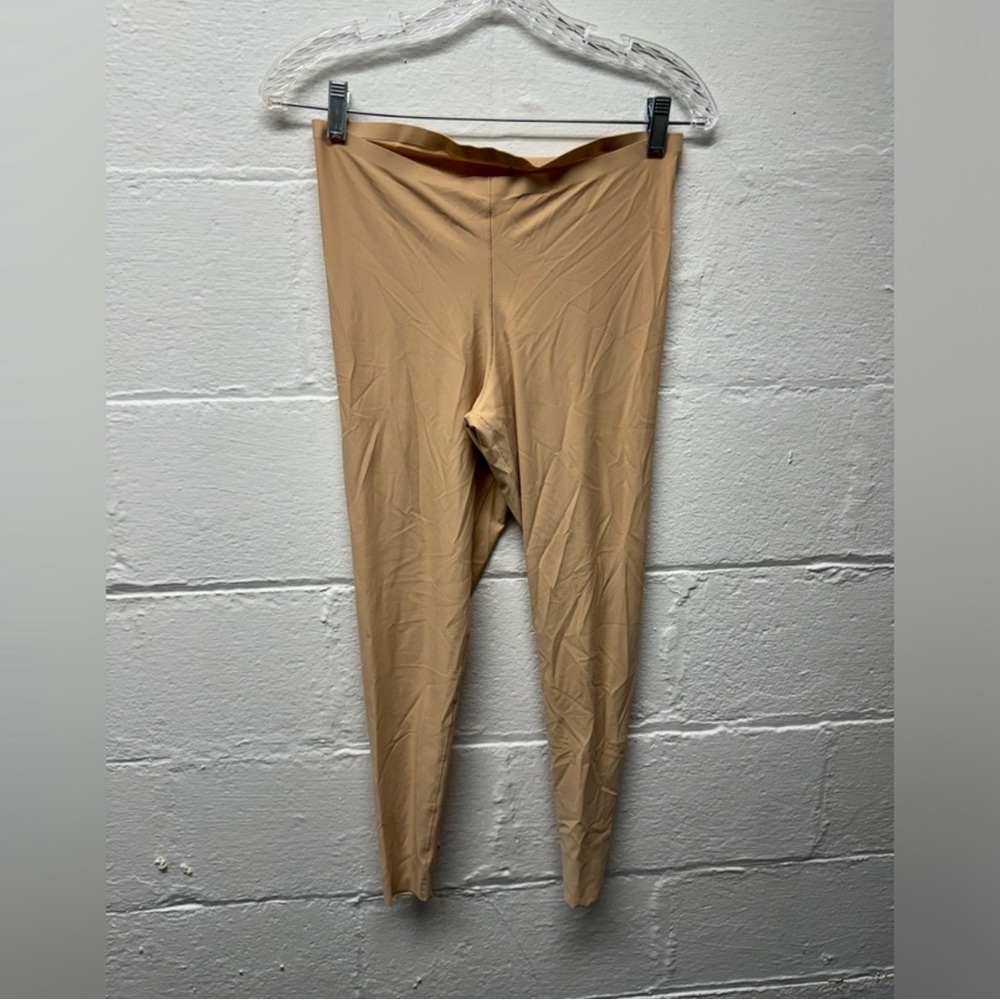NWOT Skims Foundation Legging